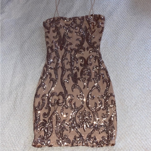 Sparkly sequin bodycon dress - Picture 1 of 3